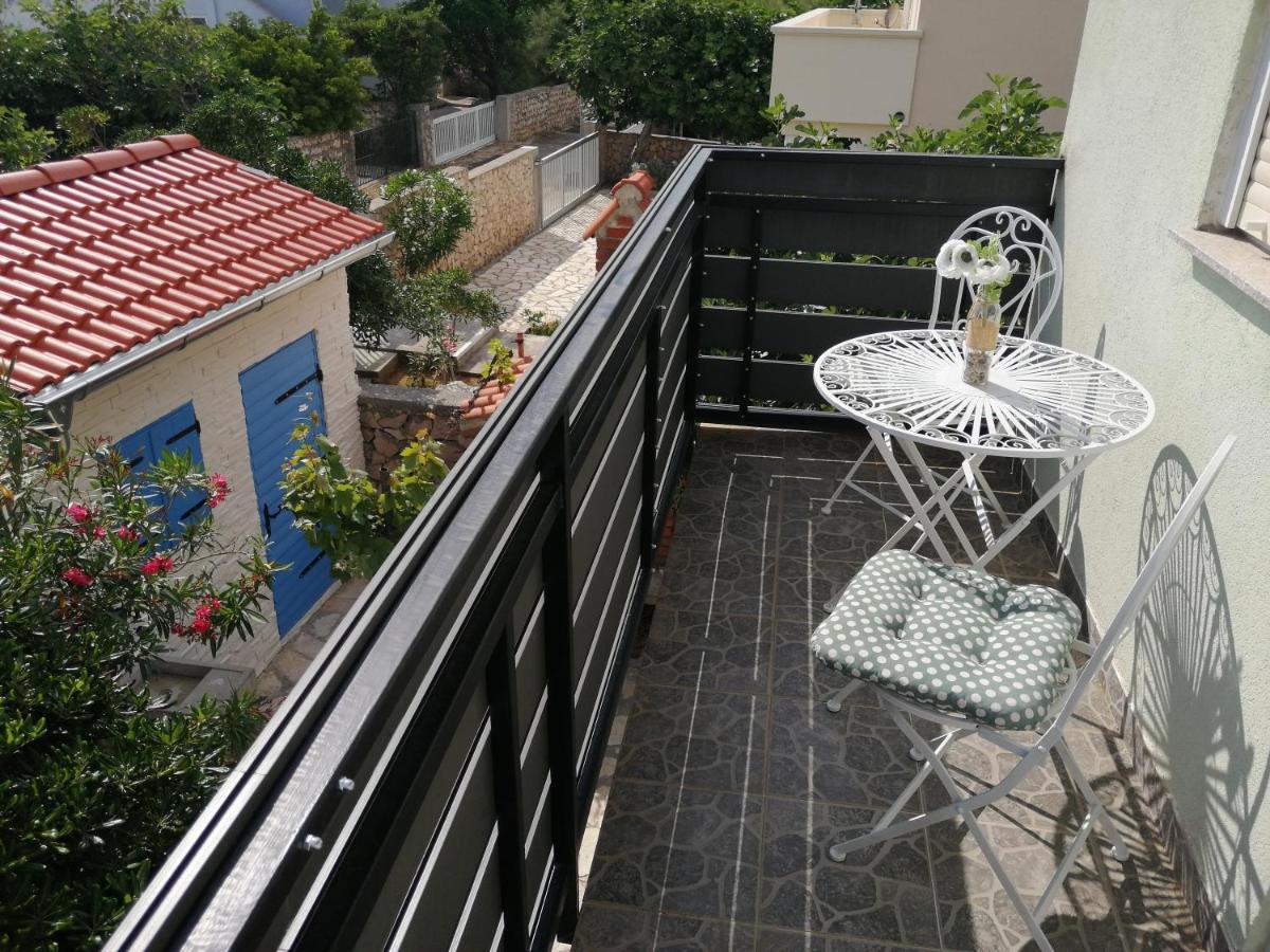 Apartments Lanterna Ražanac Екстериор снимка